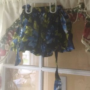 Abercrombie &Fitch skirt with tie.